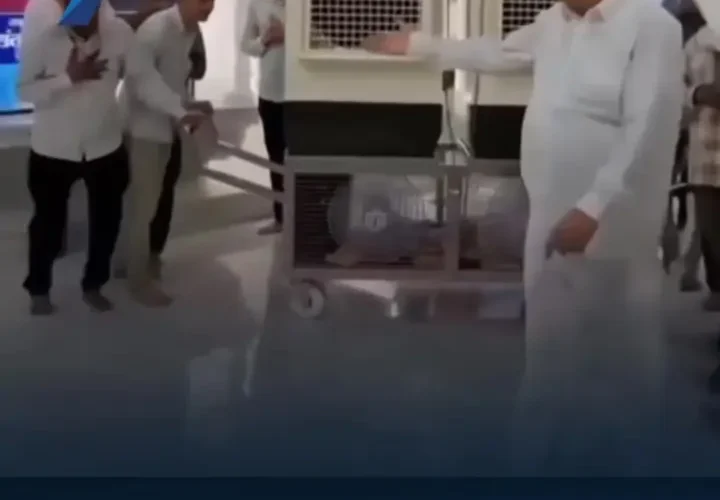Vídeo de político indiano com ar-condicionado portátil em templo gera polêmica